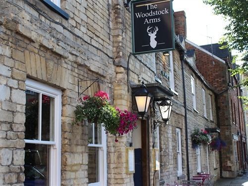 ホテル The Woodstock Arms エクステリア 写真